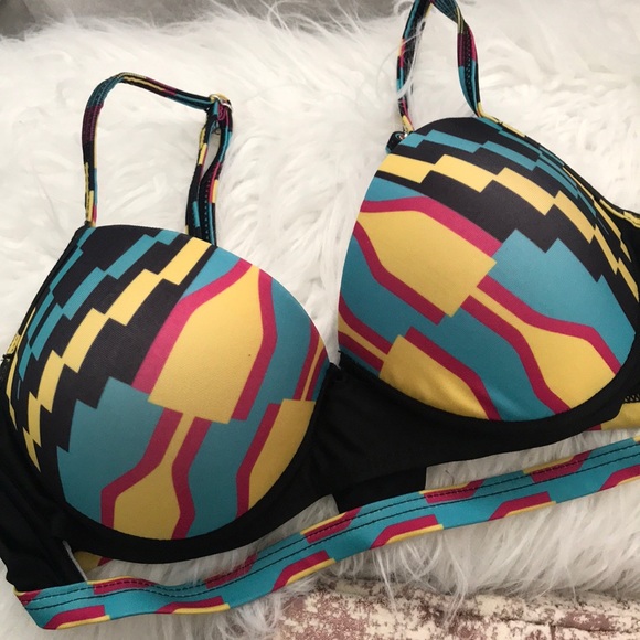 Colorful Bikini - Picture 3 of 4